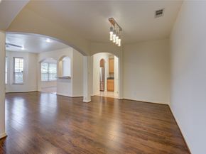 7611 S Linpar Court S, Houston TX 77040