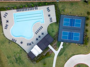 3827 Tantallon Lane, Katy TX 77493