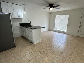 7610 Red Robin Lane 2, Houston TX 77075