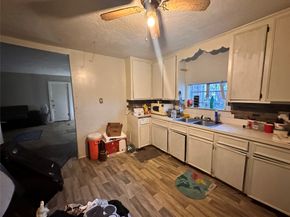 525 Eubanks Street, Houston TX 77022