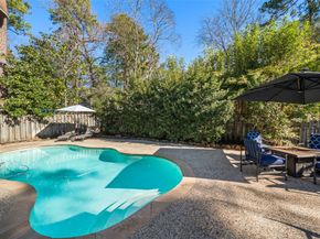 195 W Sundance Circle, The Woodlands TX 77382