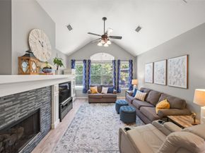 195 W Sundance Circle, The Woodlands TX 77382