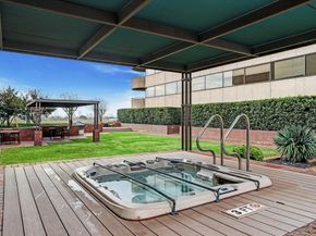 5000 Montrose Boulevard 10B, Houston TX 77006