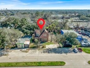 3727 Broadway Street, Houston TX 77017