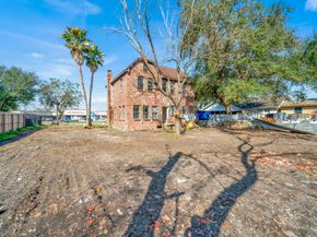 3727 Broadway Street, Houston TX 77017