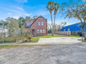 3727 Broadway Street, Houston TX 77017