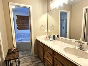 1319 E Main Street, Humble TX 77338