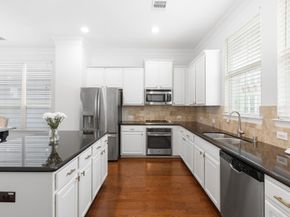 1172 W 17th Street, Houston TX 77008