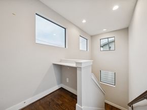 2105 Mason Street, Houston TX 77006