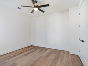 1140 W 16th St Street, Houston TX 77008