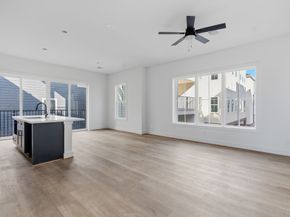 1140 W 16th St Street, Houston TX 77008