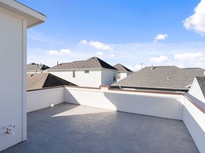 1140 W 16th St Street, Houston TX 77008