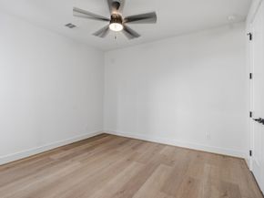 1140 W 16th St Street, Houston TX 77008