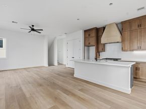 1140 W 16th St Street, Houston TX 77008