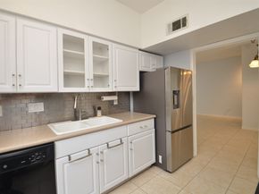 9809 Richmond Avenue G1, Houston TX 77042