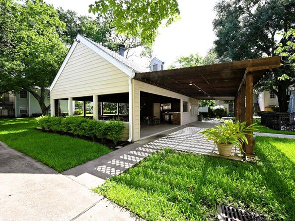 9809 Richmond Avenue G1, Houston TX 77042