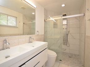 9809 Richmond Avenue G1, Houston TX 77042