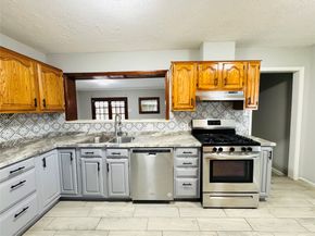 7905 Turquoise Lane, Houston TX 77055