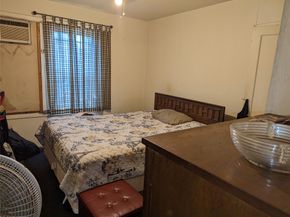 4913 Elysian Street, Houston TX 77009