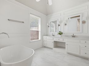 26 E Sterling Pond Circle, The Woodlands TX 77382