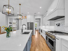 800 Walton Street, Houston TX 77009
