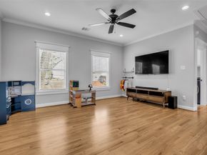 800 Walton Street, Houston TX 77009