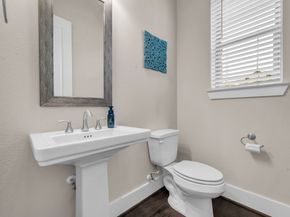 5849 E Post Oak Lane, Houston TX 77055