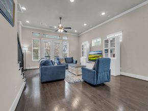 5849 E Post Oak Lane, Houston TX 77055