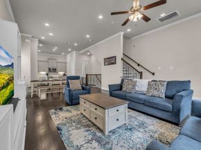 5849 E Post Oak Lane, Houston TX 77055