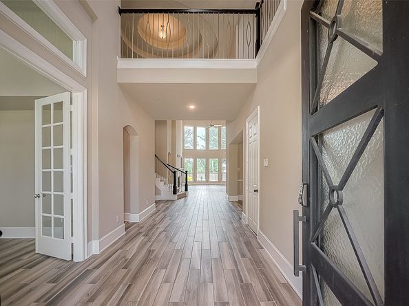 115 N Winter Sunrise Circle, Tomball TX 77375