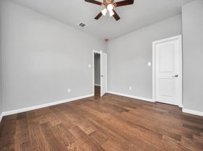 4013 Elmwood Street, Houston TX 77051