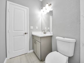 4013 Elmwood Street, Houston TX 77051