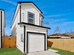 4013 Elmwood Street, Houston TX 77051