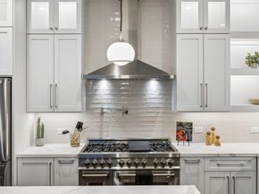 1108 Hyde Park Boulevard, Houston TX 77006