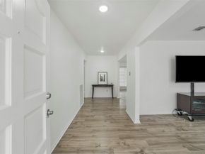 1823 Cherry Bend Drive, Houston TX 77077