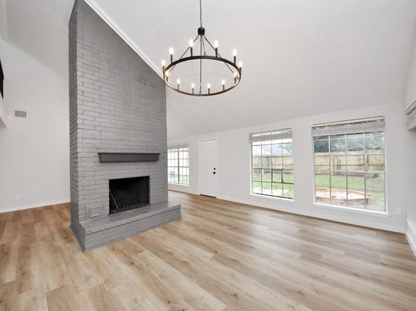 718 Land Grant Drive, Richmond TX 77406