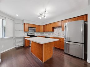 2303 Briarwest Boulevard 2303, Houston TX 77077