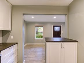 3224 Timmons Lane 155, Houston TX 77027