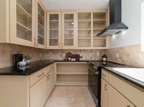 4215 W Alabama Street, Houston TX 77027