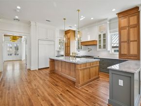 1119 E 7th 1/2 Street, Houston TX 77009