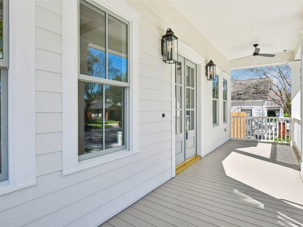 1119 E 7th 1/2 Street, Houston TX 77009