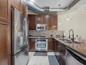 5005 Hidalgo Street 613, Houston TX 77056