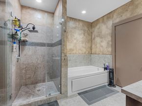 5005 Hidalgo Street 613, Houston TX 77056