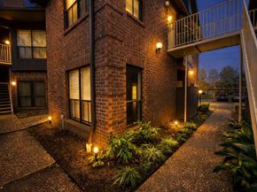 3100 WALNUT BEND Lane 223, Houston TX 77042