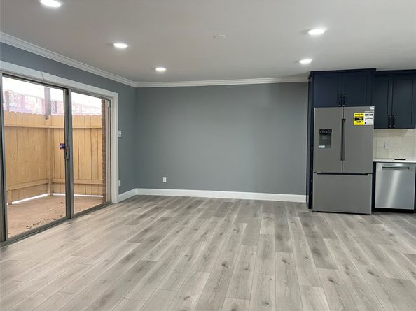 2516 Commonwealth Street 102, Houston TX 77006