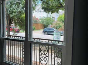 2516 Commonwealth Street 102, Houston TX 77006