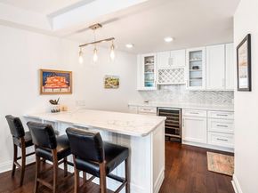 101 Shearwater Ct East 34, Jersey City NJ 07305