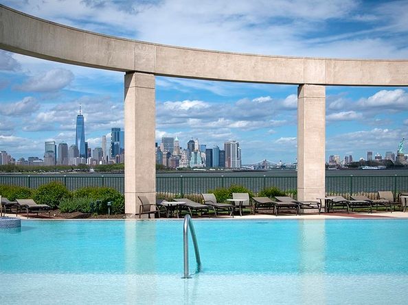 101 Shearwater Ct East 34, Jersey City NJ 07305