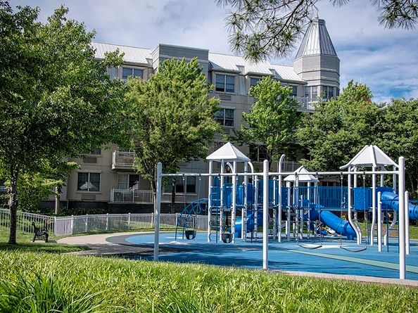101 Shearwater Ct East 34, Jersey City NJ 07305