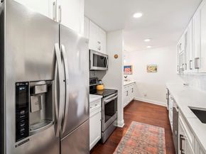 101 Shearwater Ct East 34, Jersey City NJ 07305